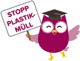 Kinderunieule der PH Schwäbisch Gmünd mit einem Stopp Plastikmüll Schild