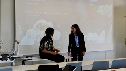 Foto v.l. Andrea Karimé, Prof. Dr. Nazli Hodaie