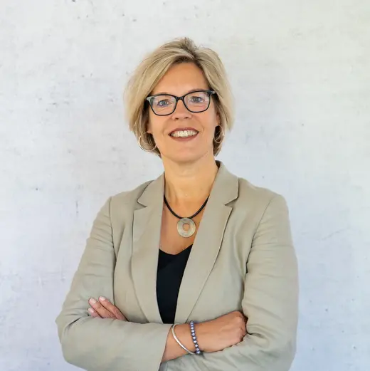 Prof. Dr. Petra Lührmann Prof. Dr. Petra Lührmann