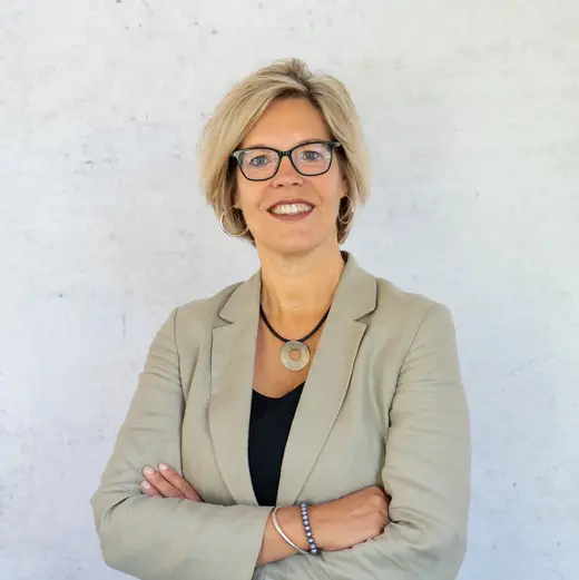 Prof. Dr. Petra Lührmann Prof. Dr. Petra Lührmann