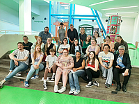 Internationale Studierende und Lehrende beim gemeinsamen Besuch der Staatsgalerie Stuttgart