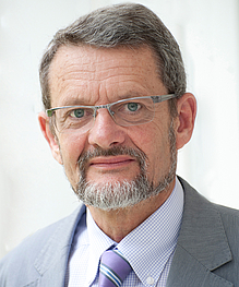 Foto Prof. Dr. Ulrich Stadtmüller
